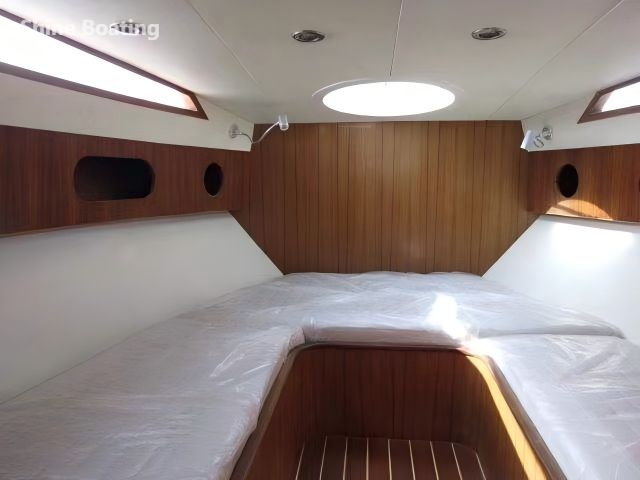Shine 1008 Yacht Private Sleeping Cabin Cabine de couchage privée du yacht Shine 1008 avec couchettes confortables