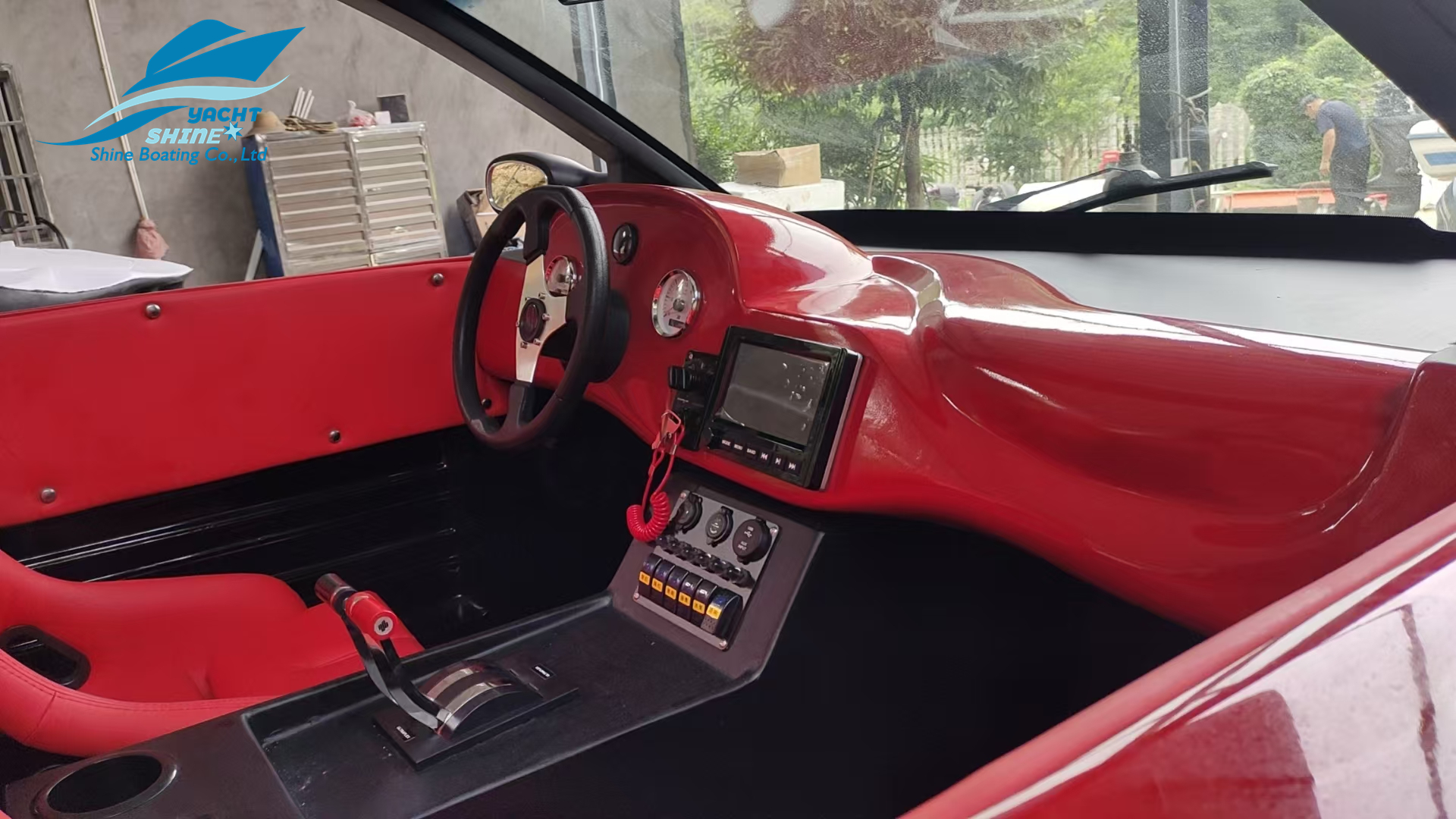 Boat de voiture &agrave; r&eacute;action Ferrari (9)