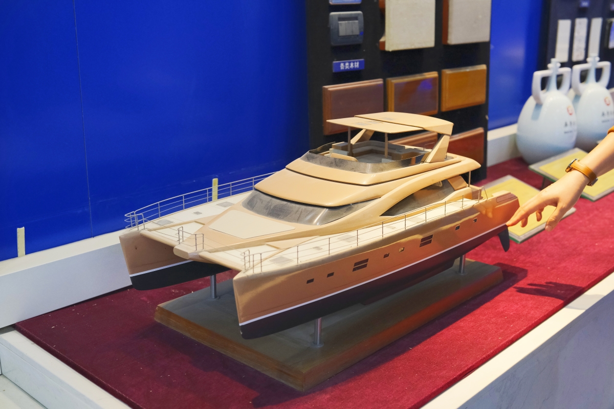 Modèles de yacht (2)