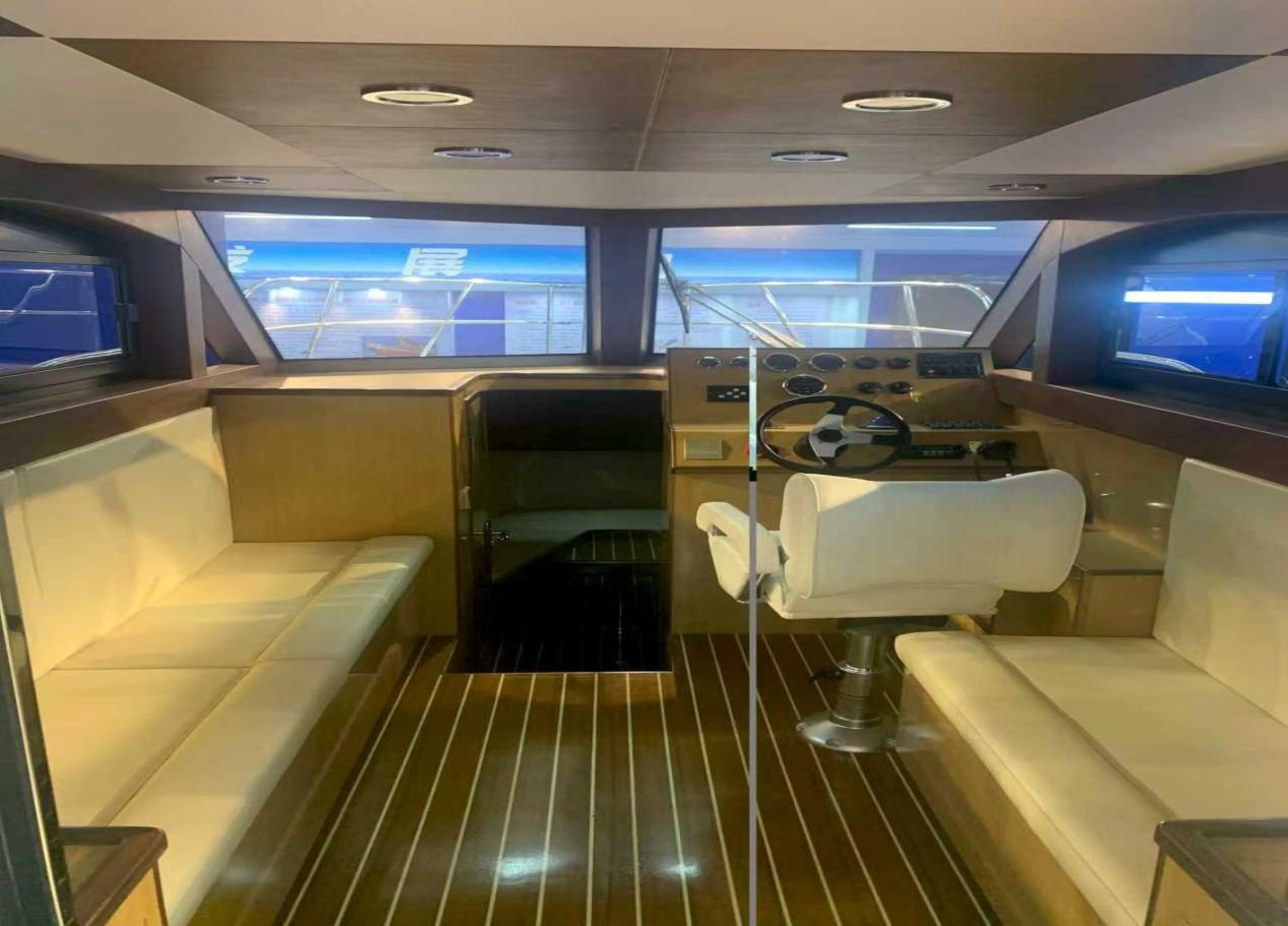 Yacht de p&ecirc;che de luxe de 36 pieds (11 m) (3)