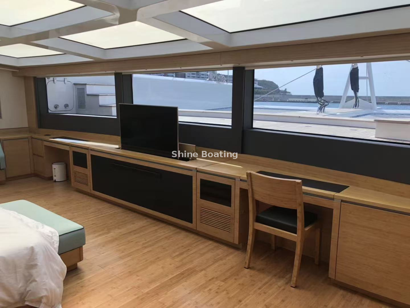 Catamaran &agrave; voile de 120 pieds (5)