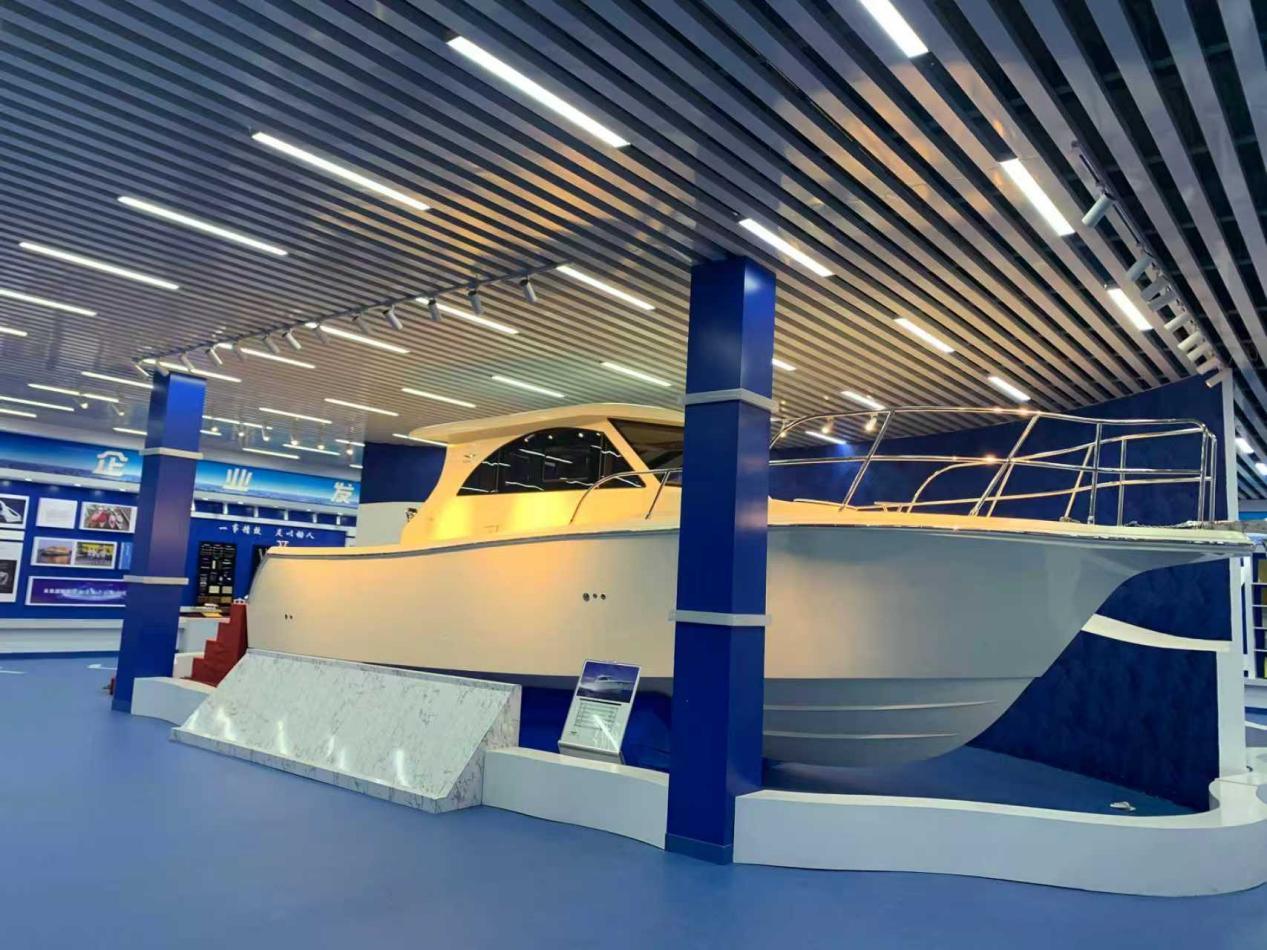 Yacht de p&ecirc;che de luxe de 36 pieds (11 m) (4)