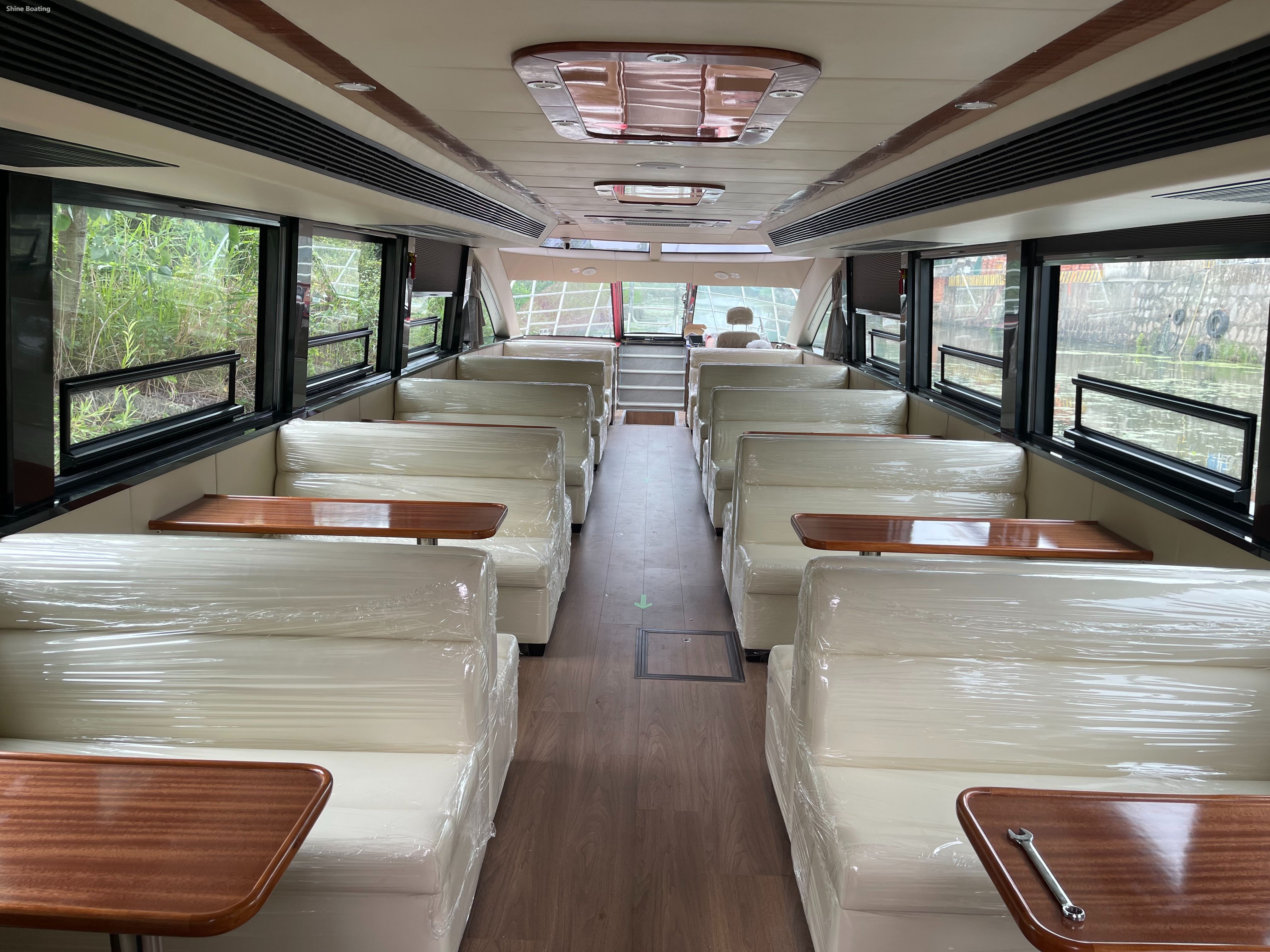 Navire commercial de 20,8 m (4)