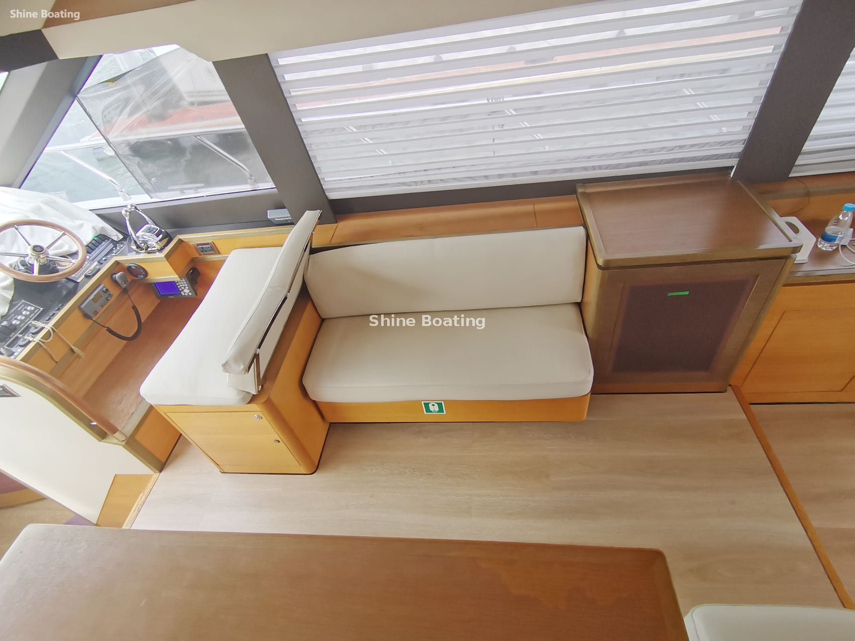 Yacht de luxe &agrave; fly de 52 pieds (6)