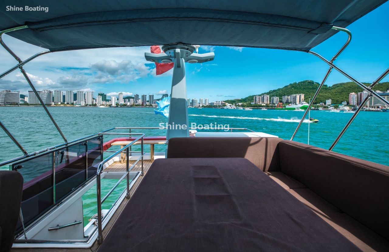 Yacht de luxe &agrave; fly de 52 pieds (17)
