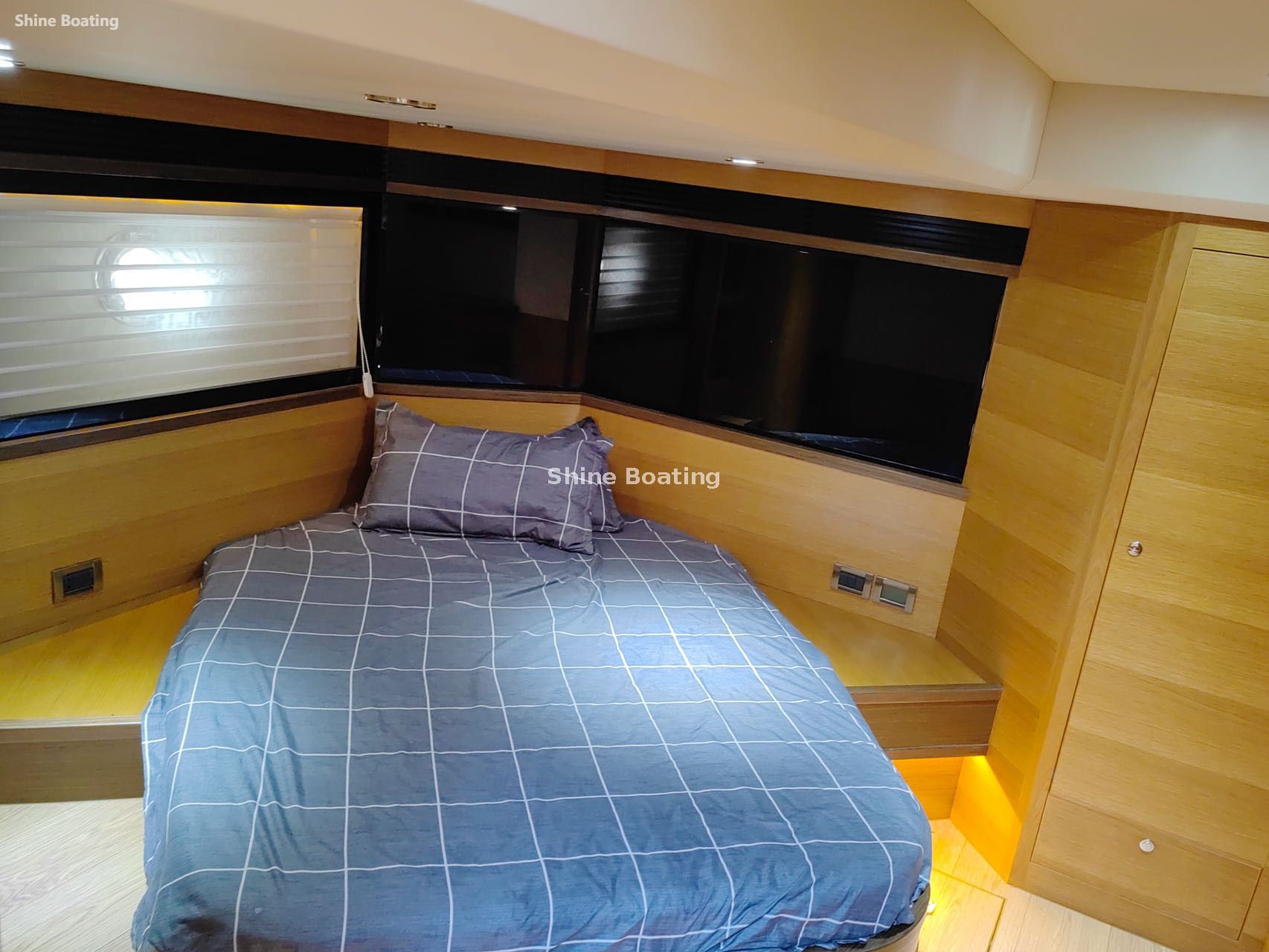 Yacht &agrave; fly de luxe de 52 pieds (11)