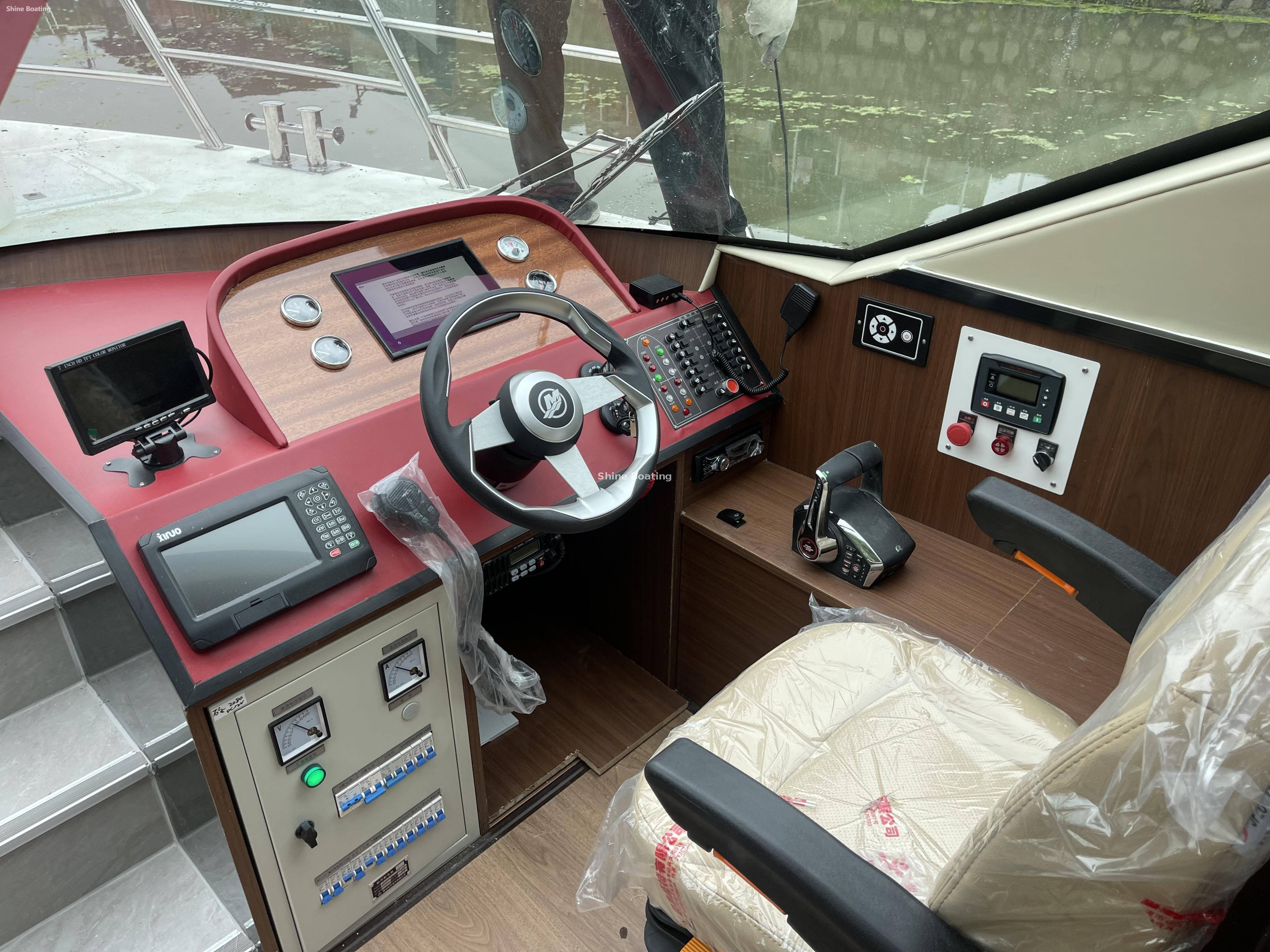 Navire commercial de 20,8 m (2)